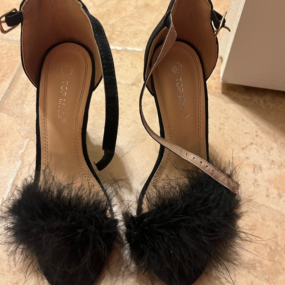 Black fur heels